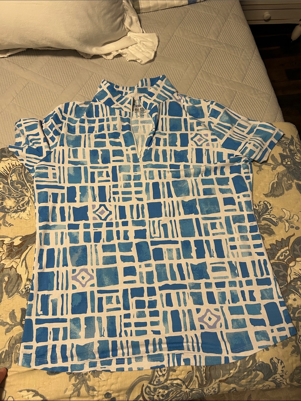 IBKUL Blue & White Geometric Short-Sleeve Athletic Sun Protection Top